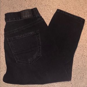 Black American Eagle mom jeans